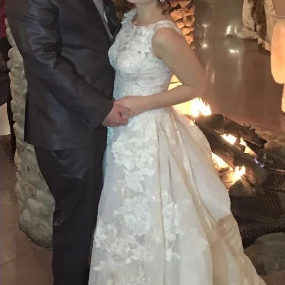 Oleg Cassini | Dresses | Oleg Cassini High Neck Tank Lace Wedding Dress |  Poshmark